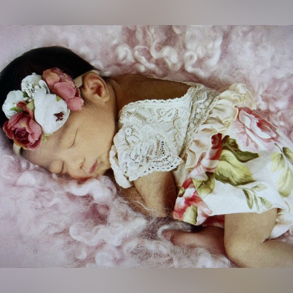 6-9mo lace romper or onesie infant - Picture 2 of 6